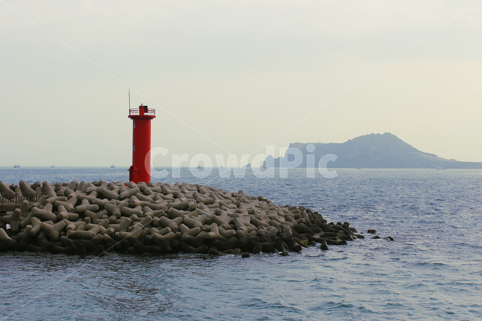 우도,등대,바다등대,빨간등대,방파제,바다,빨간색,파란색,제주도,제주,감성사진,바다방파제,바닷가,빨간색등대,lighthouse,breakwater,red,sea,jeju,island