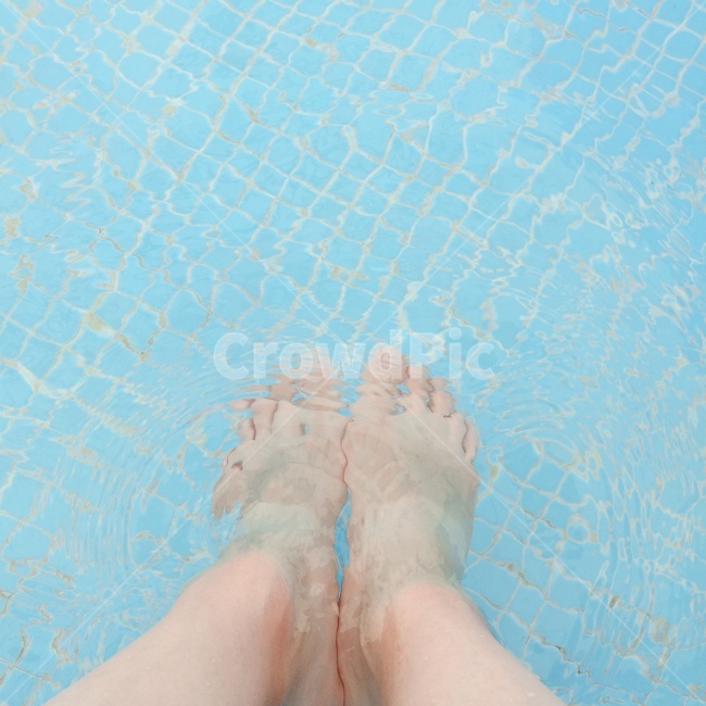 수영장,여름,발,시원함,물놀이,swim,pool,foot,cool