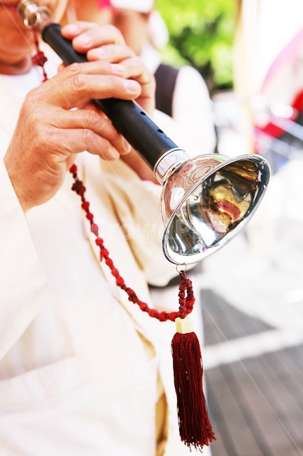 traditional instrument,taepyeongso,Han bok,instrument,folk instrument