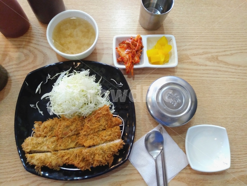 식사,음식,밥,돈가스,야채,김치,채소,된장국,food,cook,pork,rice,vegetable,kimchi,식자재,식재료,먹거리