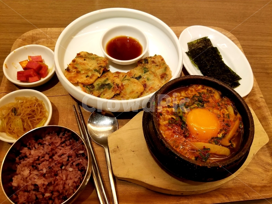 정식,한국요리,부대찌게,음식,food,음식,식재료,요리,food,cook,meal,dishes,food reserves,한식,한국음식,한국요리,korean food,korean dishes,korean meal,korean cook