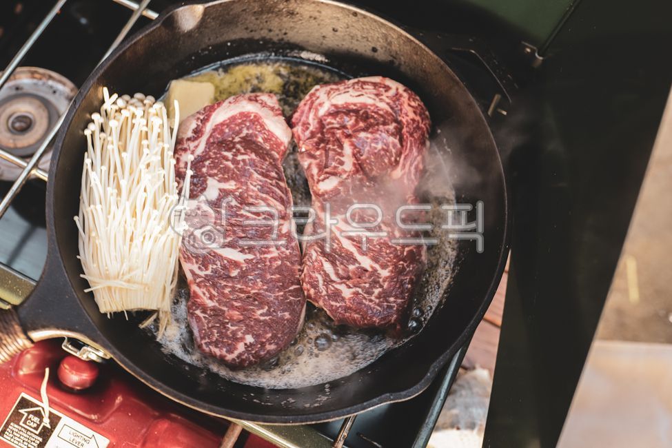 background,meat,Directed cut,ingredients,beef,camping cooking,food