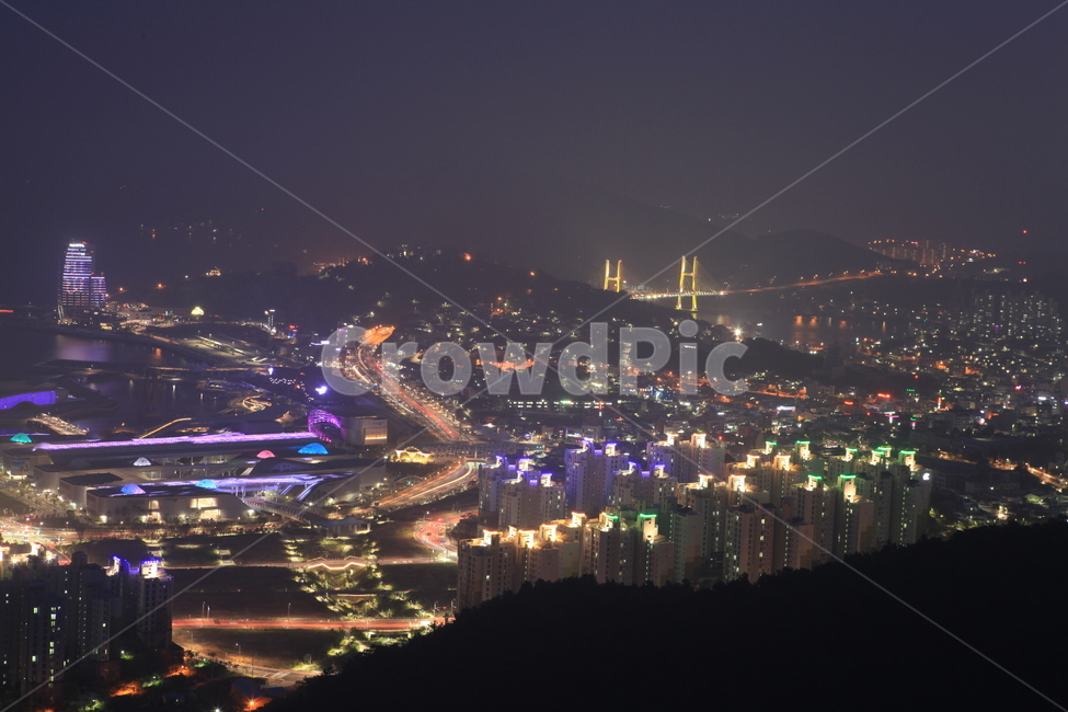 야경,도시,바다,불빛,다리,야경,밤,풍경,nightscape,night,landscape,도시,city,outdoors,옥외,경치,nature,자연,scenery,building,건물,시티,town,metropolis,중심지,urban,어반,aerial view,조감도