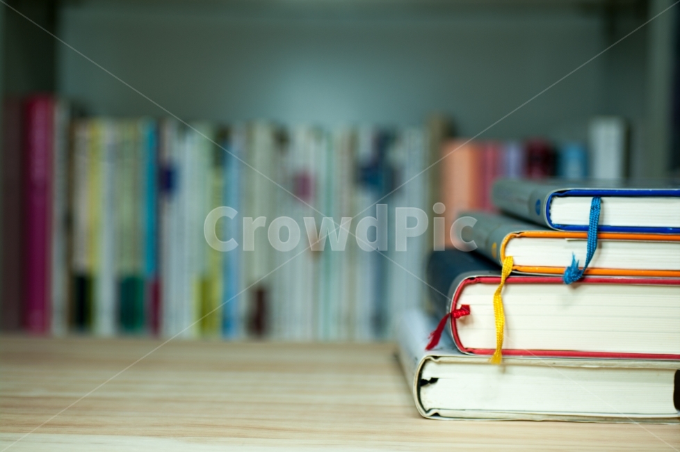 책,공부,시험,열공,공시,정리,요약,예습,복습,문학,서적,저술,저작,단행본,도록,제본,표지,집필,도서관,책상,책장,도서,문고,서고,자료,독서,진열,쌓다,독서실,자습실,자습,야자,야간자율학습,천고마비,도서대출,자료수집,지식,지혜,지능,탐구,교육,학교,공부,education,learning,study,school