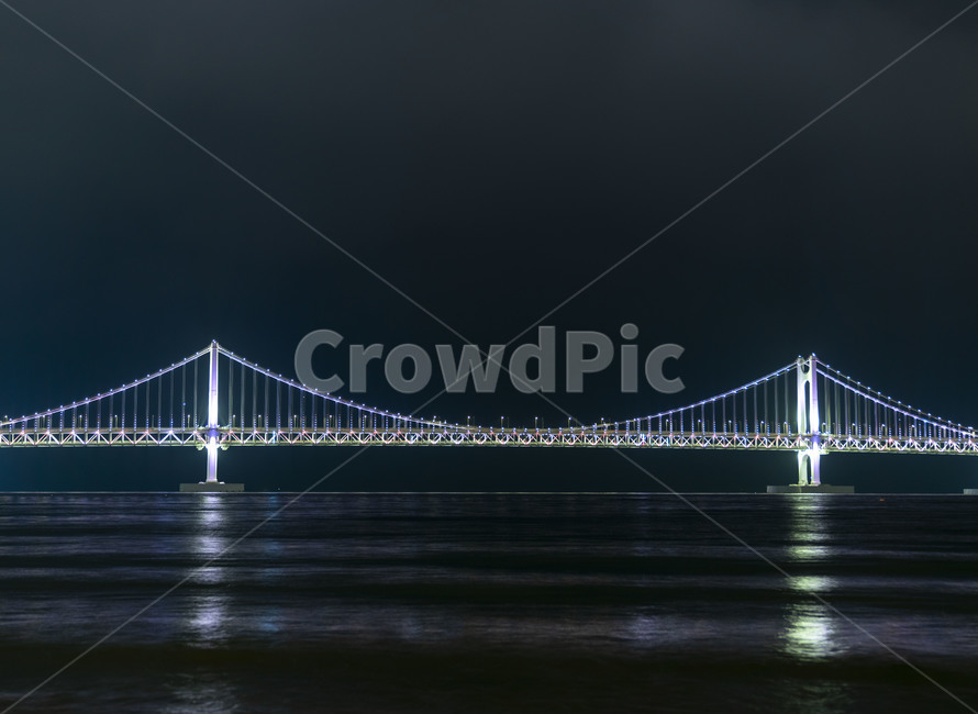 광안리,광안대교,부산,교각,밤바다,네온,파도,bridge,밤,삼각형,해변,sea,busan,야경