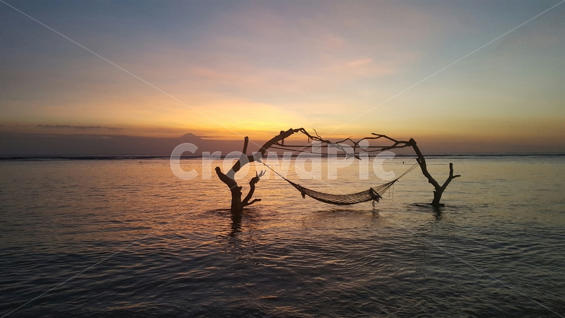 석양,휴양지,노을,sunset,발리,바다,저녁,길리트라왕안,자연,풍경,nature,landscape,해외,외국,세계,foreign,oversea,world,세계자연풍경,해외자연풍경,외국자연풍경,world nature landscape,실루엣,그림자,silhouette,shadow,furniture,가구,water,물,outdoors,옥외