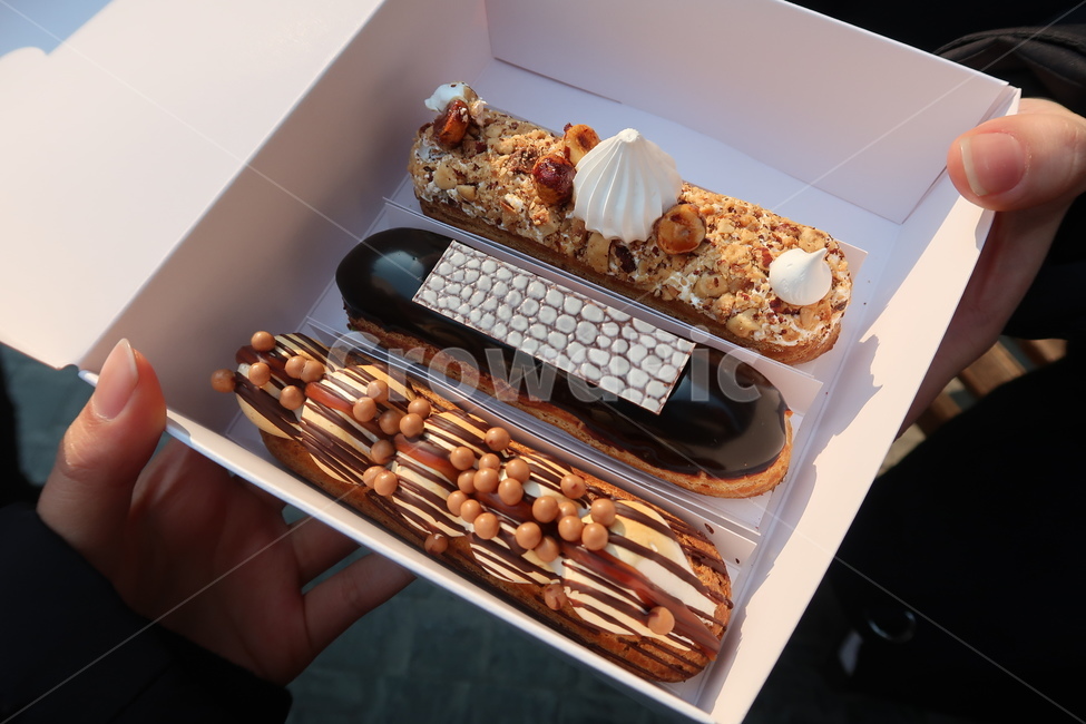 에끌레어,eclair,초코에끌레어,디저트,케이크,간식,러시아에끌레어,dessert,bakery,베이커리,cake,snack,Europe,유럽,음식,food,음식,식재료,요리,food,cook,meal,dishes,food reserves,디저트,간식,후식,dessert,snack