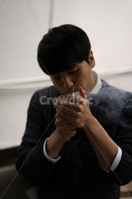 남성,남자,흡연,금연,건강,니코틴,담배,담배꽁초,담배연기,사람,인물,인간,human,person,남성,남자,man,male