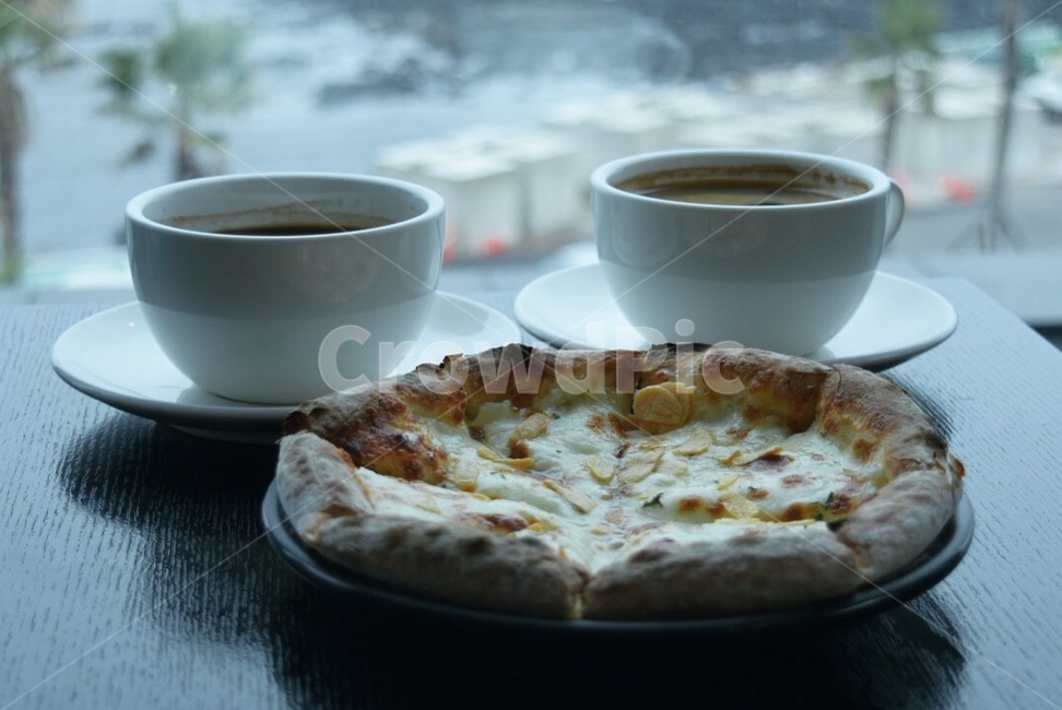 coffeecup,pizza,피자,food,고르곤졸라피자,커피,coffee,양식,서양음식,서양요리,western food,western dishes,western meal,western cook,커피,카페,coffee,cafe