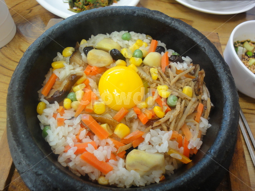음식,돌솥,비빔밥,식사,점심,bibimbap,food,meal,cook,egg,lunch,음식,식재료,요리,food,cook,meal,dishes,food reserves,한식,한국음식,한국요리,korean food,korean dishes,korean meal,korean cook