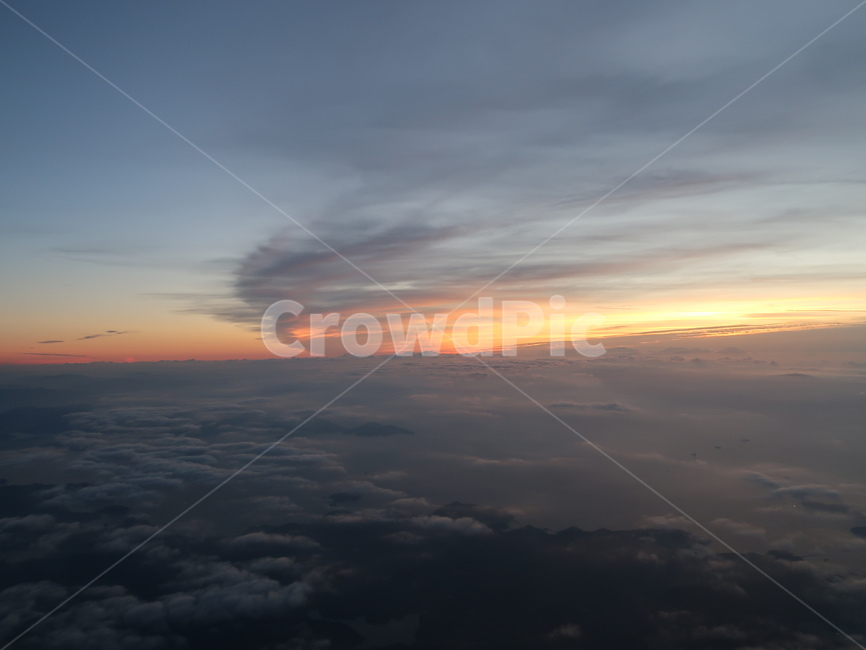 수평선,horizon,지평선,하늘,구름,cloud,sea,airplane,sunrise,일출