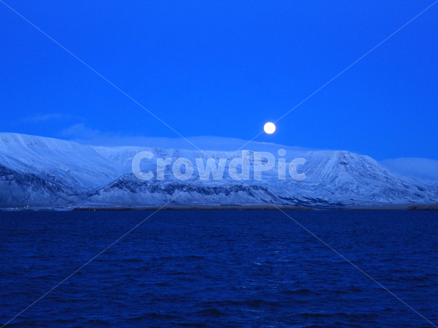 nature,자연,아이스랜드,아이스란드,달,moon,밤,풍경,산,겨울,계절,winter,season,야경,밤,풍경,nightscape,night,landscape