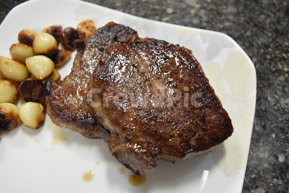 고기,스테이크,홈파티요리,음식,소고기,소고기스테이크,고기스테이크,steak,meat,음식,식재료,요리,food,cook,meal,dishes,food reserves,육류,고기,meat