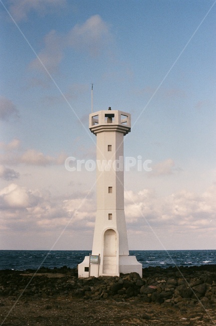 제주,한국,jeju,등대,korea,lighthouse,하늘,바다,sky,blue,청량함,구름,cloud,beach,ocean,현무암,basalt,clear,등대,lighthouse
