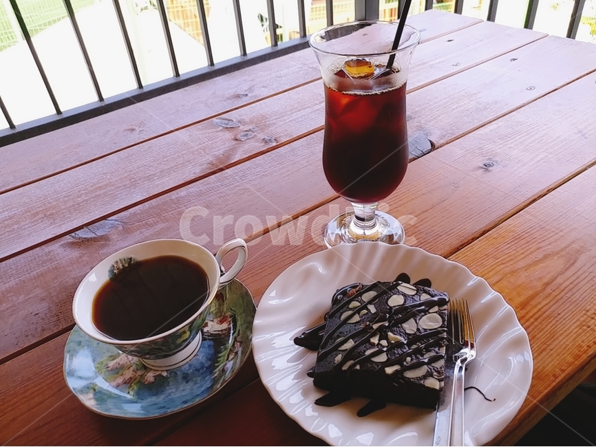 커피,coffe,americano,아메리카노,아이스아메리카노,냉커피,더치아메리카노,브라우니,행복,휴식,주말,커피,카페,coffee,cafe