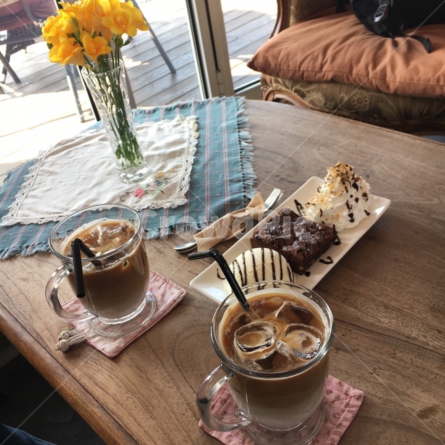 카페,음료,여유로움,cafe,주전부리,음식,식재료,요리,food,cook,meal,dishes,food reserves,디저트,간식,후식,dessert,snack,커피,카페,coffee,cafe
