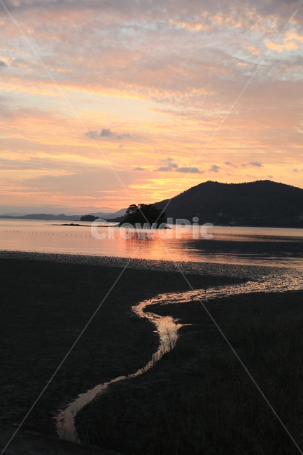 노을,갯벌,구름,섬,물길,자연,풍경,nature,landscape,outdoors,옥외,land,땅