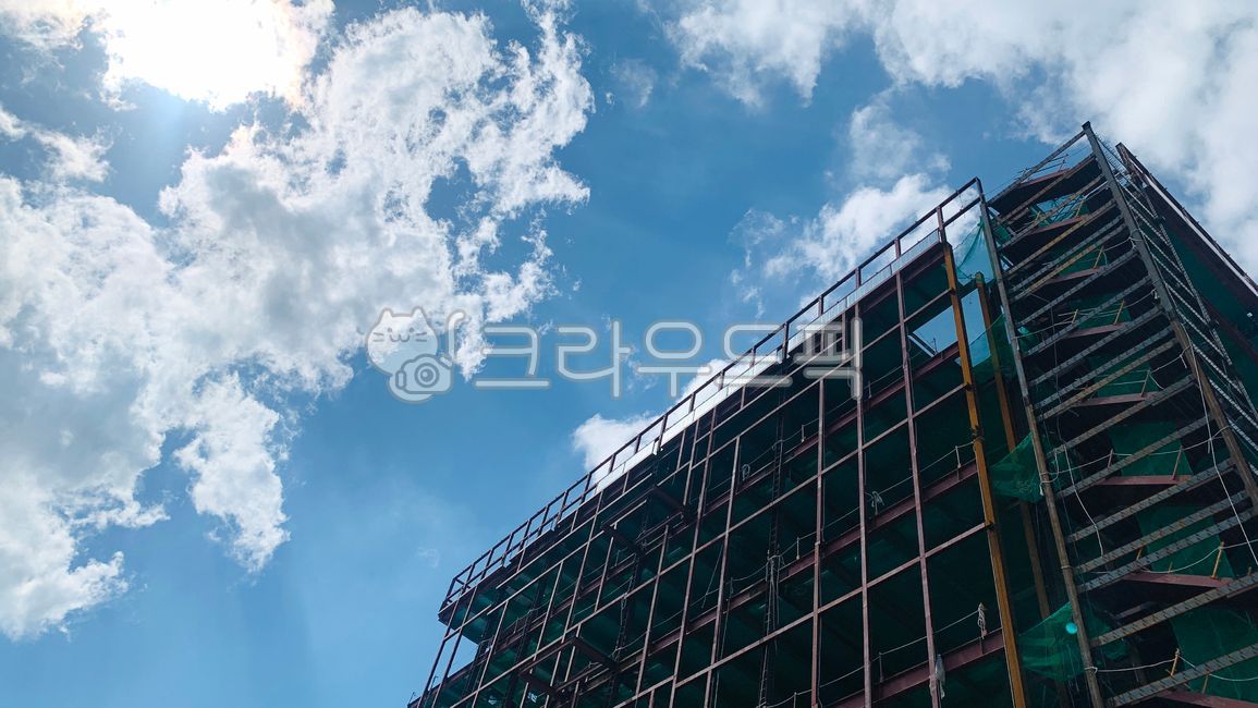 하늘,구름,건물,건축,공장,해,햇빛,맑음,맑은,sky,cloud,building,construction,factory,plant,sun,sunshine,clear