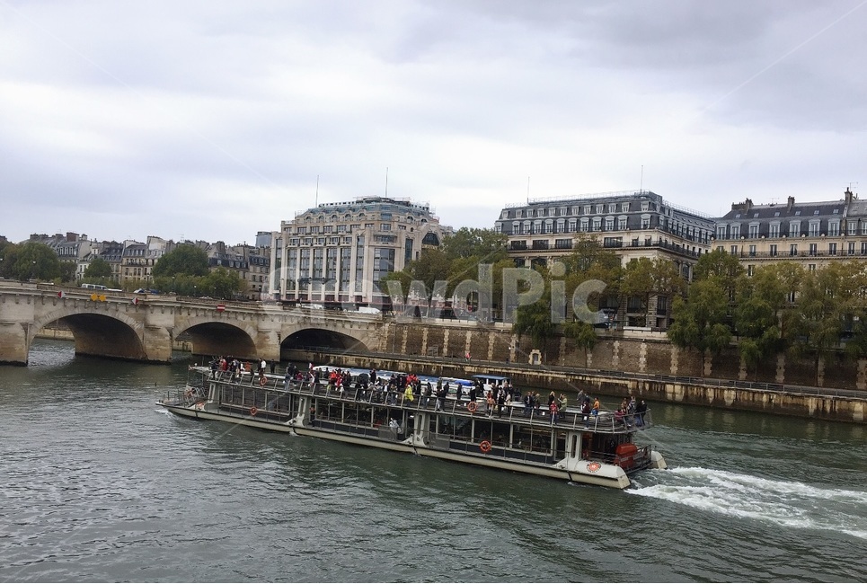 france,europe,강가,세느강,선박,boat,유람선,watercraft,paris