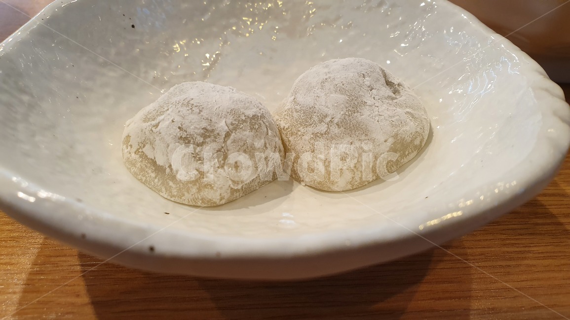 음식,색채,무드,디저트,빛,화사,달콤함,sweet,food,desert,떡,ricecake,하얀색,white