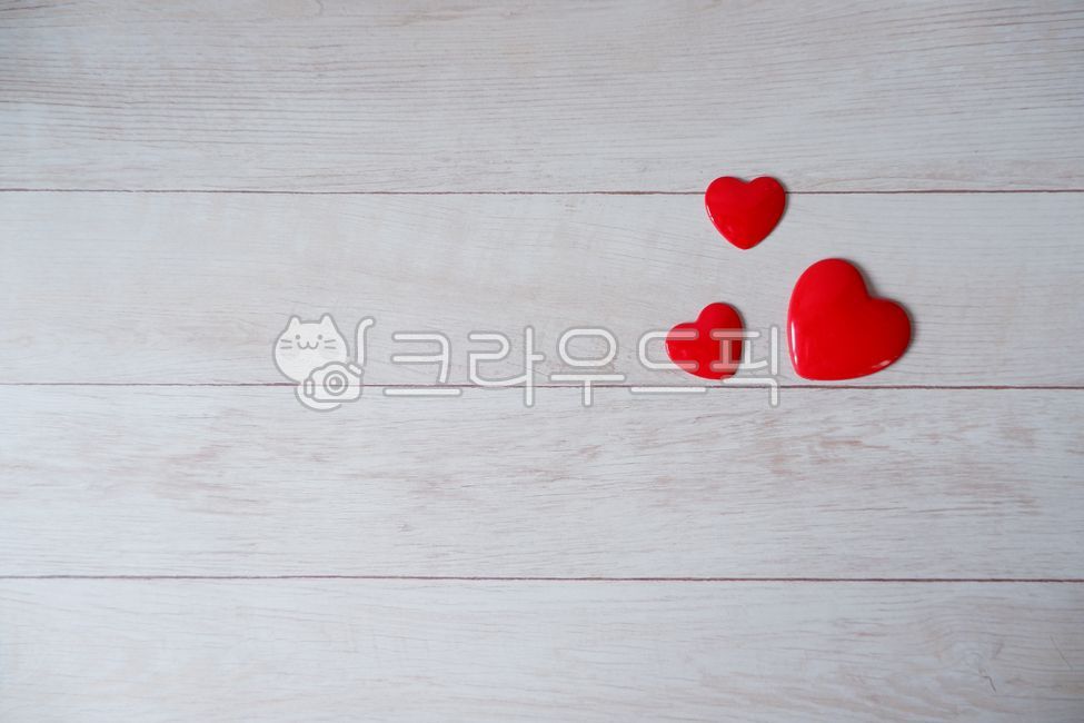 love,valentines day background,valentine,wood background,heart,heart shape,3D heart,Red,red,Valentines Day,wood,woodentable,valentinesday
