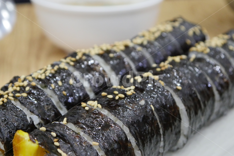 김밥,밥,한식,김,음식,식사,검정,깨,음식,식재료,요리,food,cook,meal,dishes,food reserves,한식,한국음식,한국요리,korean food,korean dishes,korean meal,korean cook