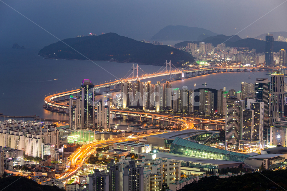 광안대교,야경,부산야경,도로,대교,장노출,궤적,장산,장산야경,풍경,랜드마크,도시야경,night,bridge,풍경배경,배경,부산배경,야경,밤,풍경,nightscape,night,landscape,도시,city,한국도시풍경,한국도시경관,korea cityscape