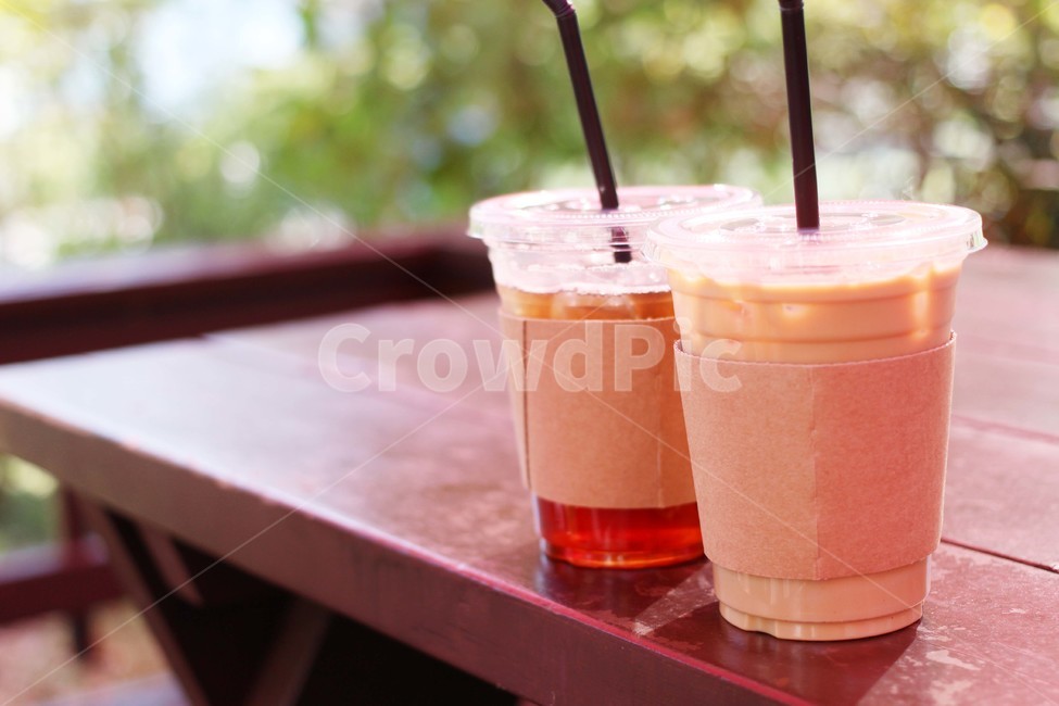 커피,아메리카노,아이스커피,공원,벤치,일회용컵,커피컵,마실것,drink,커피,카페,coffee,cafe