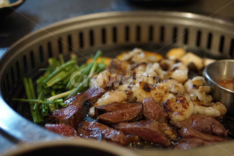 소고기,소대창,음식,고기,지글지글,음식,식재료,요리,food,cook,meal,dishes,food reserves,한식,한국음식,한국요리,korean food,korean dishes,korean meal,korean cook