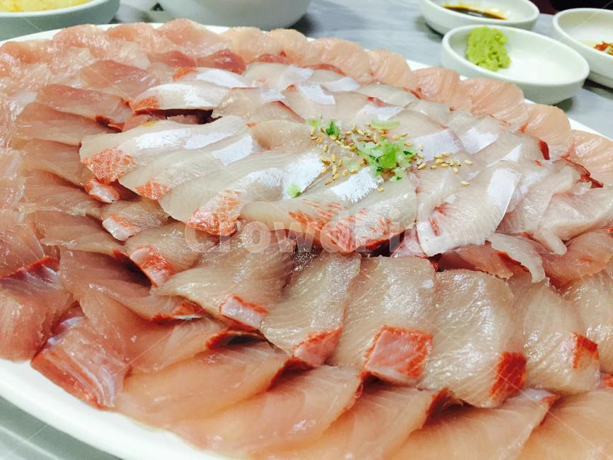 회,방어회,방어,근접샷,food,음식,dish,요리,meal,식사