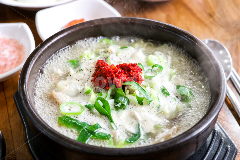 음식,food,요리,dish,soup,수프,식사,bowl,사발,국밥,음식,식재료,요리,food,cook,meal,dishes,food reserves,한식,한국음식,한국요리,korean food,korean dishes,korean meal,korean cook