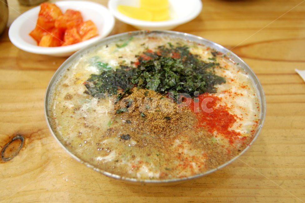 bowl,meal,식사,사발,food,pizza,피자,음식,dish,plant,식물,요리,칼국수,분식