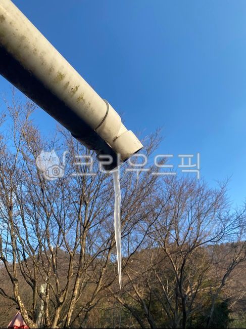 고드름,겨울,추운겨울,winter,겨울모습,추운겨울모습,시골풍경,시골고드름