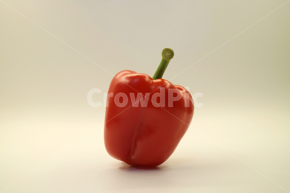 파프리카,야채,채소,피망,음식,식품,요리,식재료,음식재료,요리재료,샐러드,유기농,바이오,건강,웰빙,다이어트,신선한,오브젝트,누끼,빨강,빨간파프리카,비타민,음식,식재료,요리,food,cook,meal,dishes,food reserves,채소,야채,vegetables