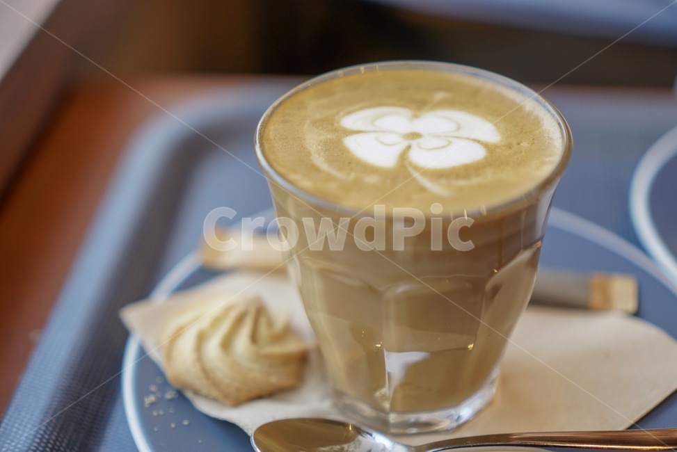커피,까페,라떼,카페라떼,거품,커피,카페,coffee,cafe,감성,sensible,feeling