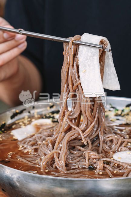 메밀,메밀막국수,메밀요리,메밀음식,여름,여름음식,국수,물막국수,막국수,음식,식사,먹거리,맛집,면류,면요리,한국음식,한국요리,식재료,요리,한식,food,cook,meal,dishes,koreanfood,koreancook,foodreserves,noodles,koreanfood,koreandishes,koreanmeal,koreancook,noodle