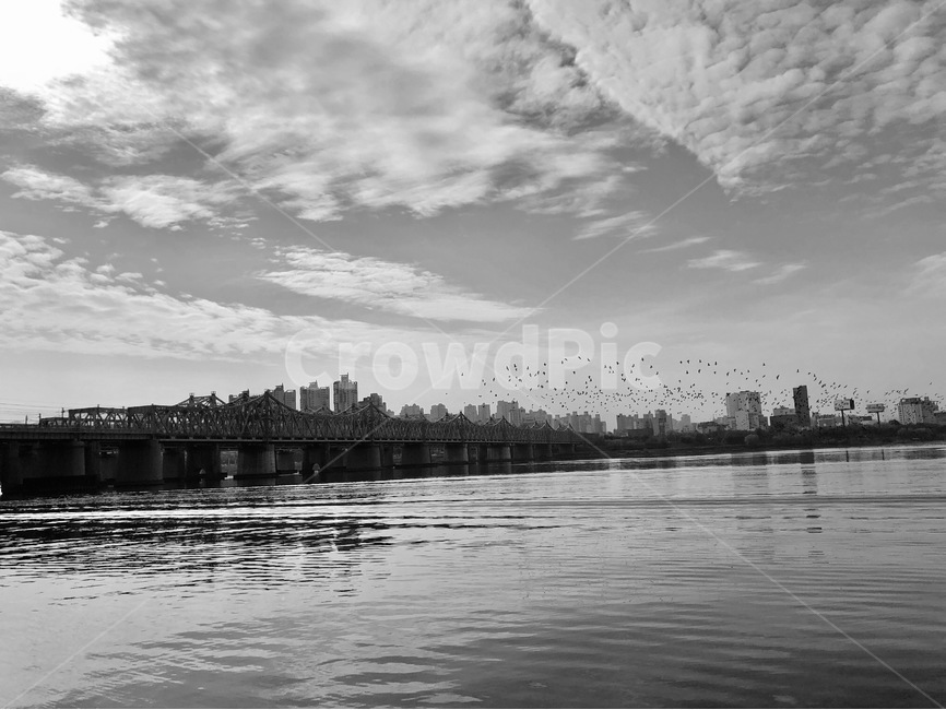 흑백,구름,한강,강,하늘,도시,풍경,city,landscape,한국도시풍경,한국도시경관,korea cityscape,흑백,모노톤,monochrome,black and white,water,물