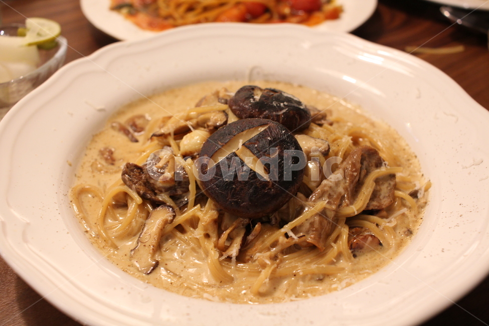 Italian food,pasta,restaurant,western food,feast,special meal