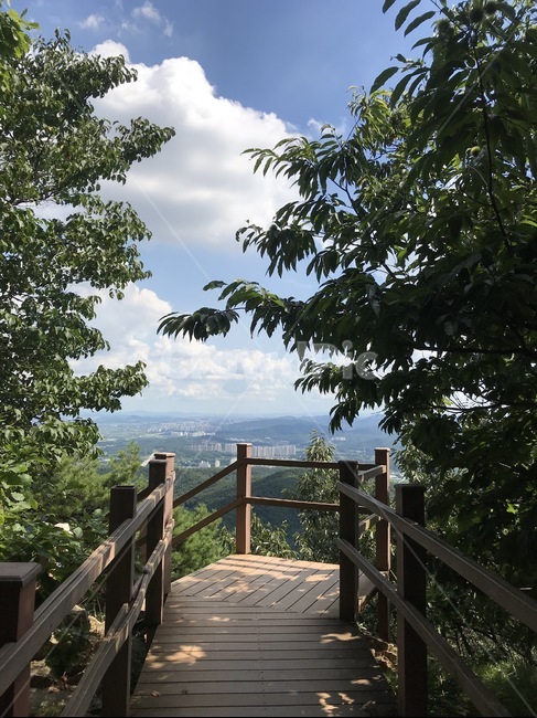 구름,산,정상,하늘,맑은하늘,등산,하루,풍경,landscape,맑은날,여름,자연,풍경,nature,landscape,building,건물