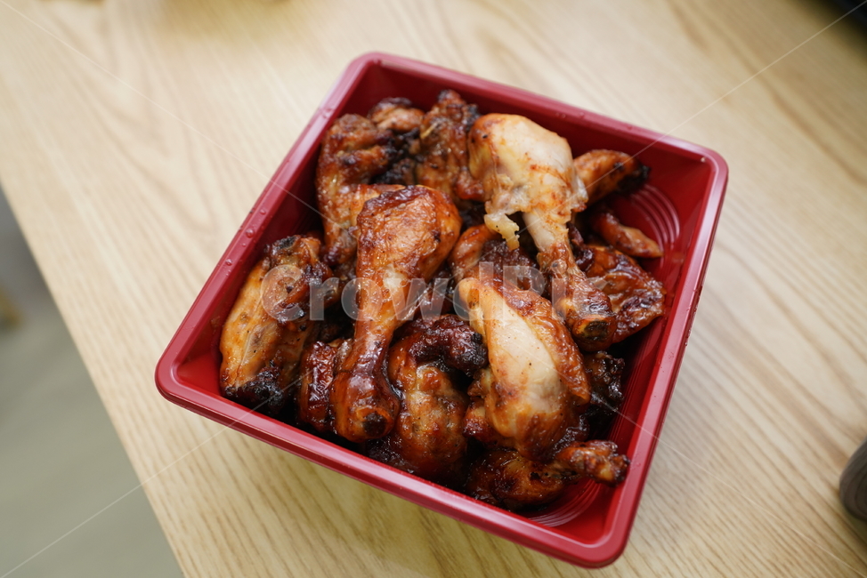 치킨,닭고기,요리,음식,먹방,안주,육류,육식,간식,식사,먹거리,안주거리,음식,식재료,요리,food,cook,meal,dishes,food reserves,육류,고기,meat
