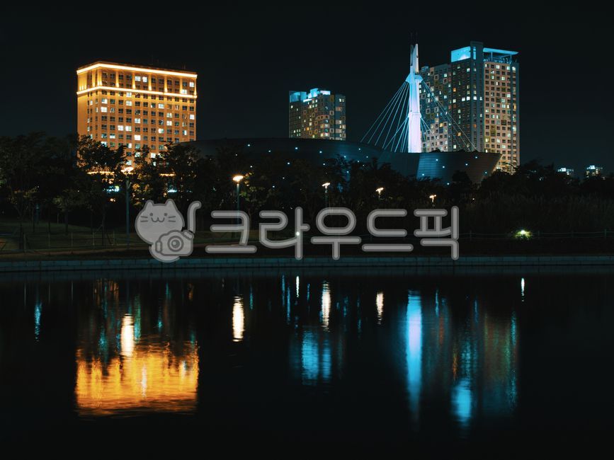 night view,city,construct,building,structure,light,Songdo Central Park,Wallpapers,high rise building,architecture