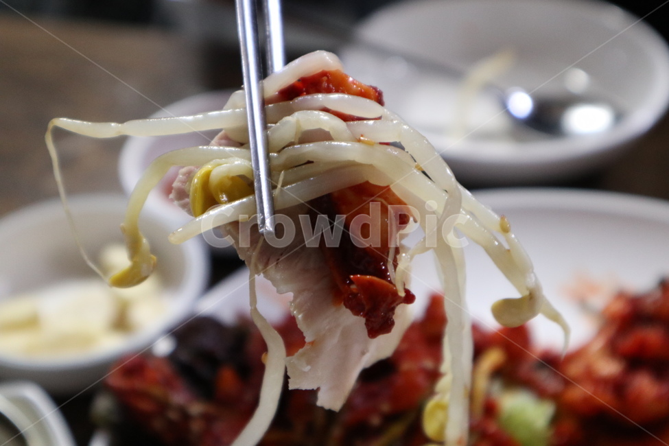 보쌈,음식,돼지고기,food,김치,seasoning,sesame,참깨,양념