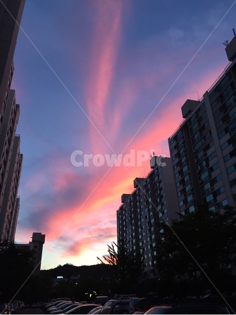 노을,하늘,저녁,거리,아파트,dinner,sunset,sky,street,apartment,빨간색,red,도시,풍경,city,landscape,한국도시풍경,한국도시경관,korea cityscape,office building,사무실 건물,building,건물