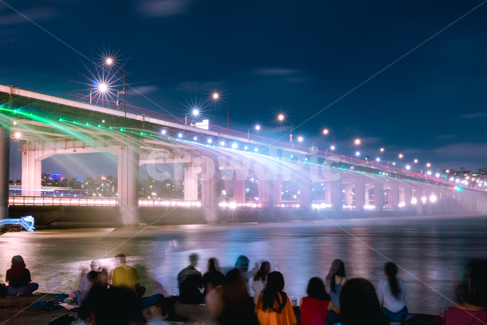 한강,야경,도시,밤,서울,풍경,감성,야경,밤,풍경,nightscape,night,landscape,사람들,대중,군중,other people,crowd,building,건물,metropolis,중심지,town,city,시티,urban,어반,road,도로