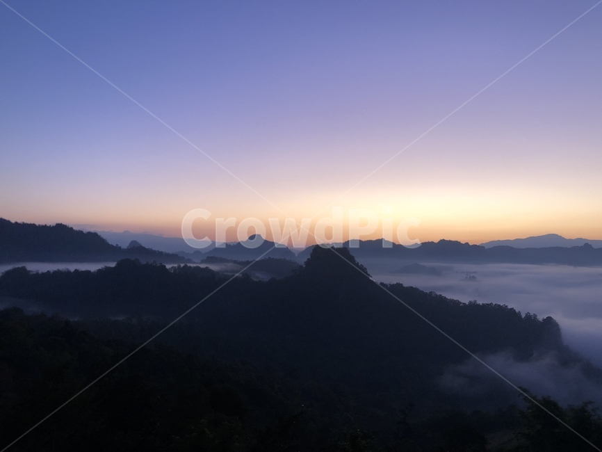 nature,자연,outdoors,옥외,mountainrange,산맥,mountain,산