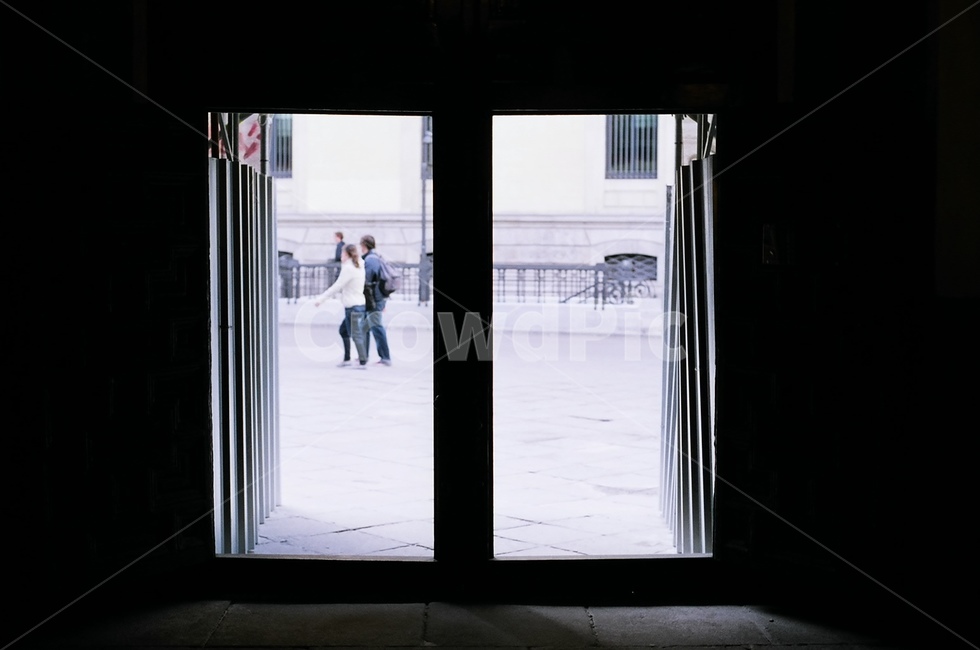 human,인간,사람,door,문,doorway
