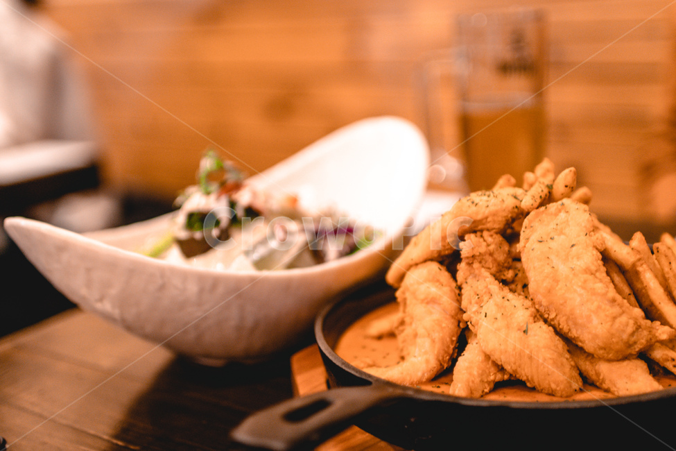 치킨,샐러드,맛있는치킨,로제소스치킨,치맥,음식,식재료,요리,food,cook,meal,dishes,food reserves