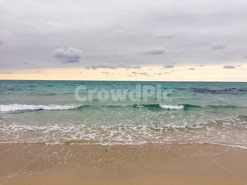 제주도,jeju,바다,beach,jejuisland,제주,제주도바다,제주바다,구름,하늘,수평선,파도,해변,바다,beach,sea