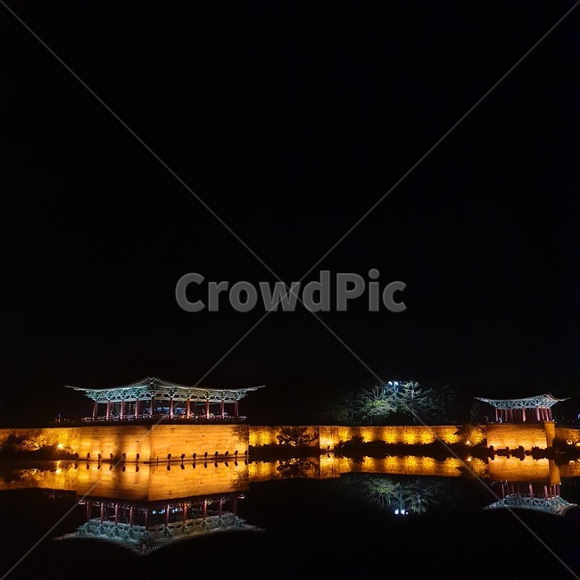 경주,야경,한국,밤산책,전통,야경,밤,풍경,nightscape,night,landscape,한국전통,한국문화,korean traditional,korean culture,랜드마크,landmark,tourist attraction,한국랜드마크,한국관광지,한국명소,korea landmark,korea tourist attraction,building,건물,architecture,건축물