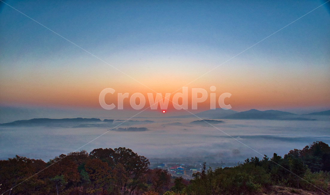 일출,새벽,안개,운해,태양,자연,풍경,nature,landscape,한국자연풍경,한국자연경관,korea nature landscape,outdoors,옥외,red sky,붉은 하늘,dawn,sunset,일몰,sky,하늘,dusk,황혼